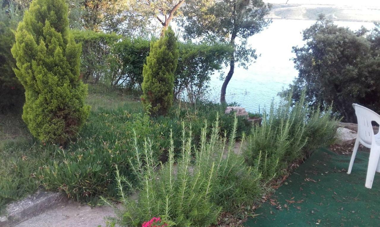 Apartmani Lovre Posedarje Exterior foto