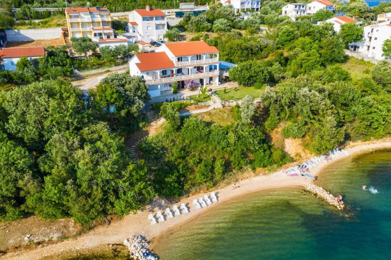 Apartmani Lovre Posedarje Exterior foto